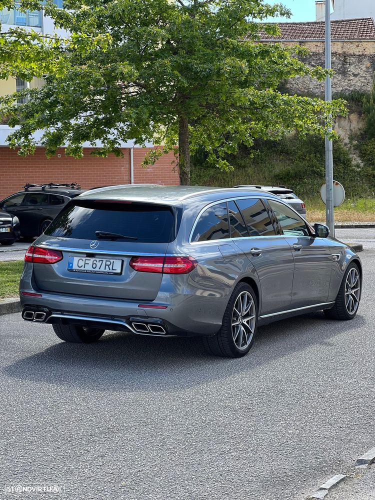 Mercedes-Benz E 220 d 9G-TRONIC AMG Line - 4