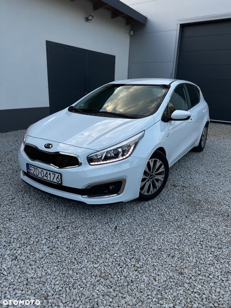 Kia Ceed - 1