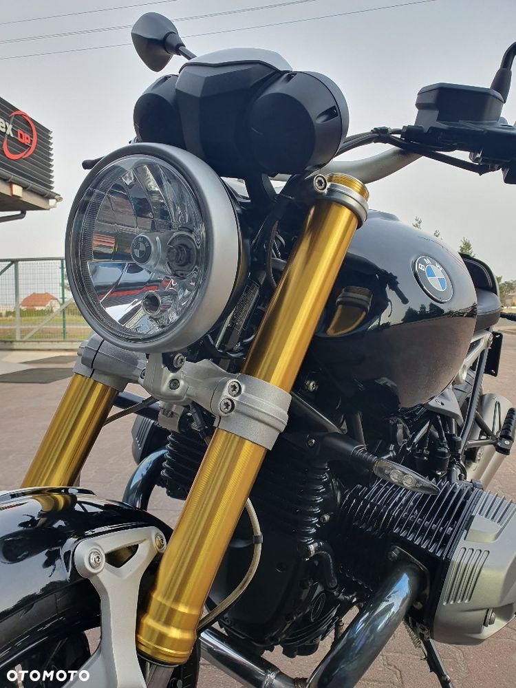 BMW R - 12