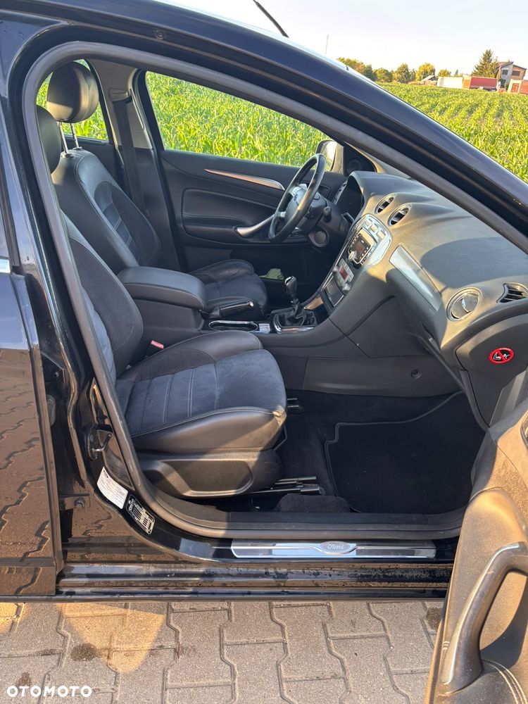 Ford Mondeo 2.0 TDCi Titanium - 11