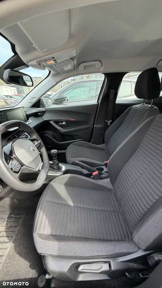 Peugeot 2008 PureTech 100 Active S&S BVM6 - 31