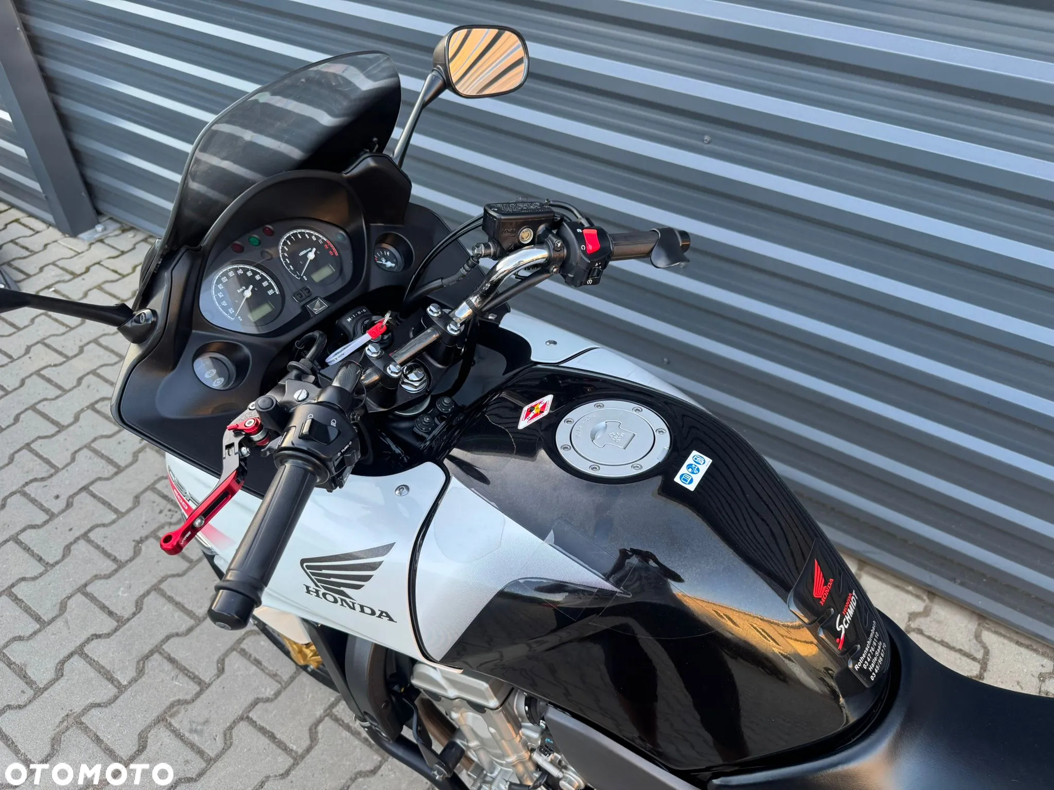 Honda CBF - 7