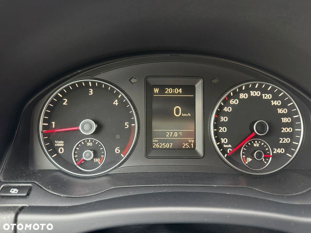 Volkswagen Golf Plus 1.6 TDI DPF Team - 12