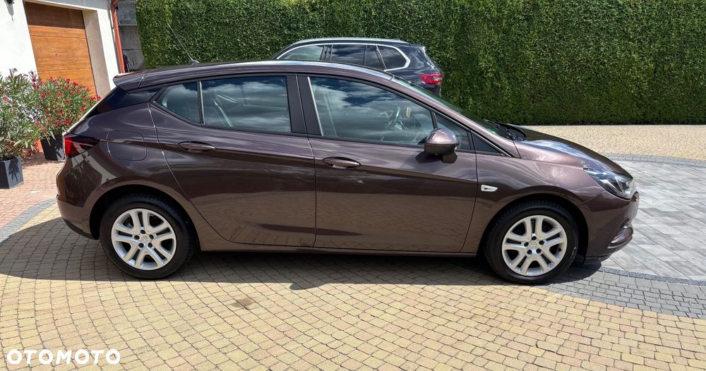 Opel Astra 1.4 Turbo Edition - 4