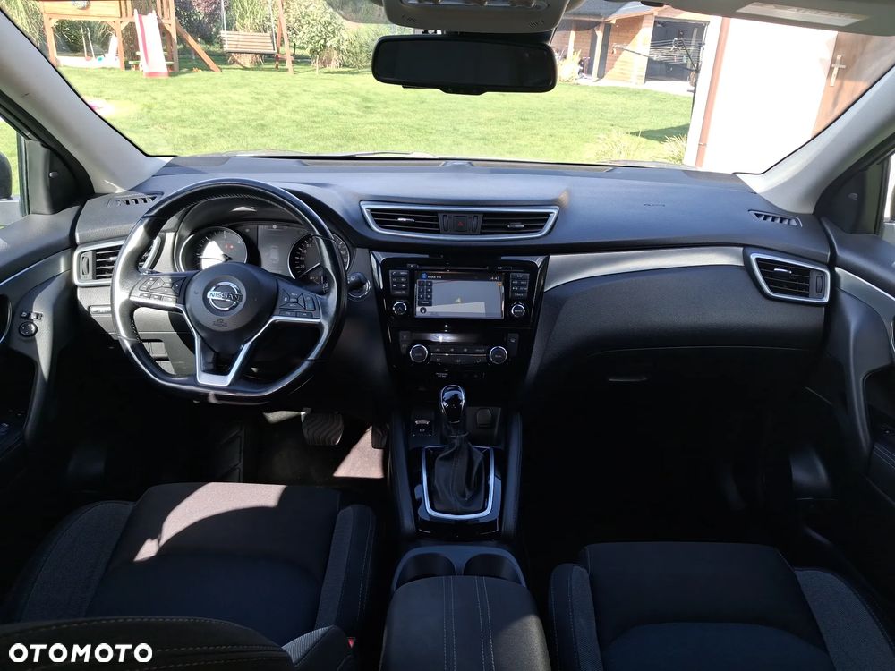 Nissan Qashqai 1.6 DCi Xtronic TEKNA - 17
