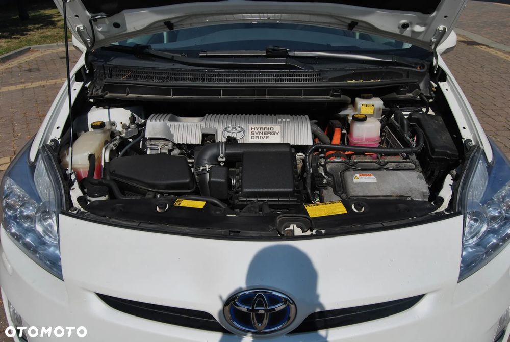 Toyota Prius (Hybrid) Comfort - 14