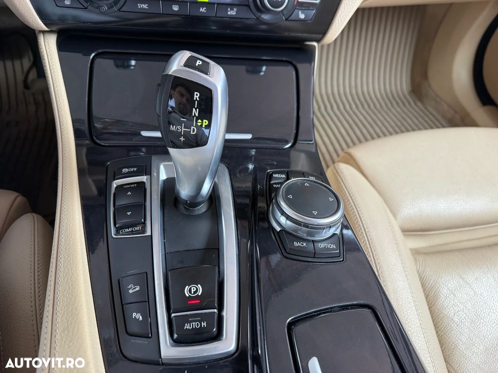 BMW Seria 5 520d xDrive AT - 20