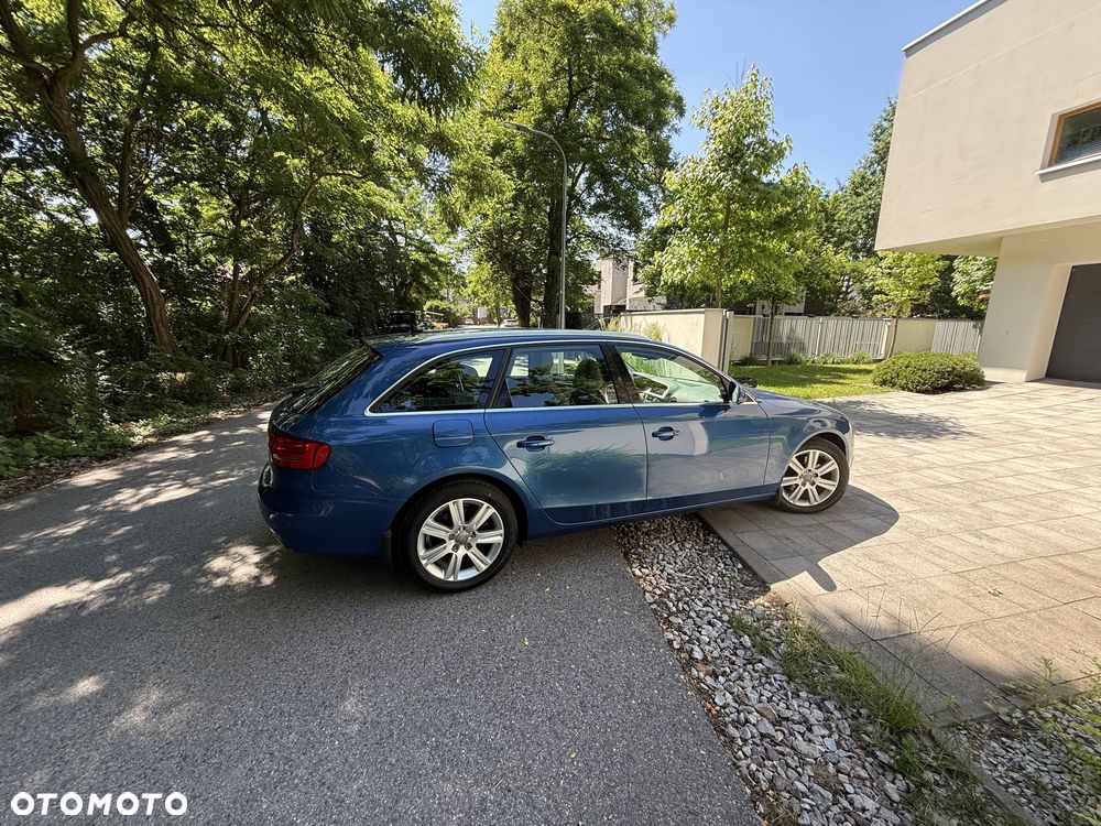 Audi A4 Avant 2.0 TDI - 15