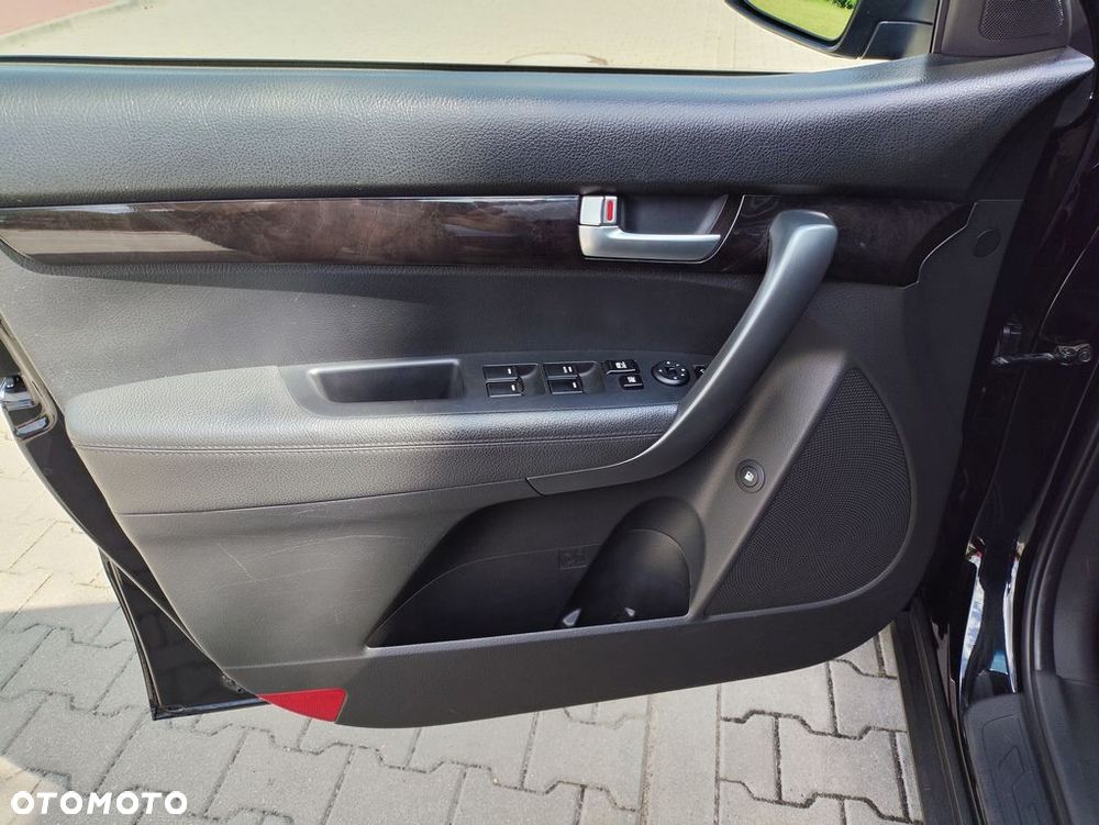 Kia Sorento - 4