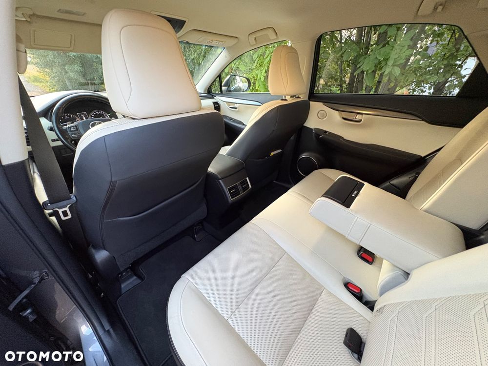 Lexus NX - 9