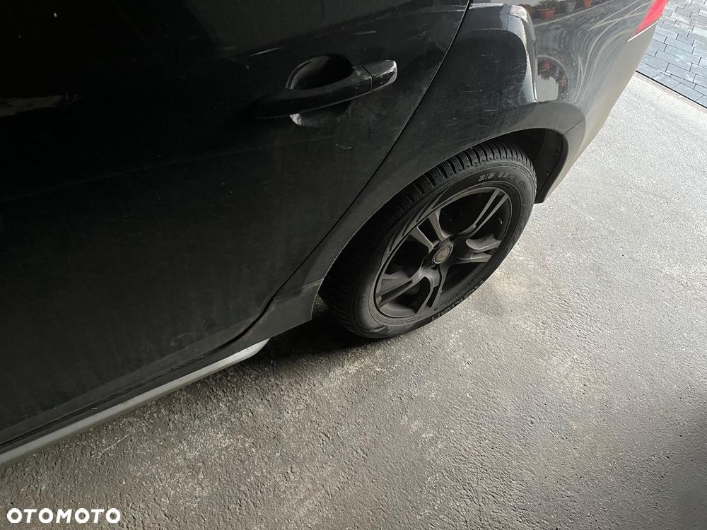 Volvo S60 D2 R-Design - 27