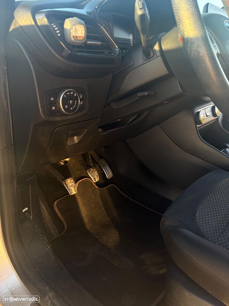 Ford Fiesta - 7