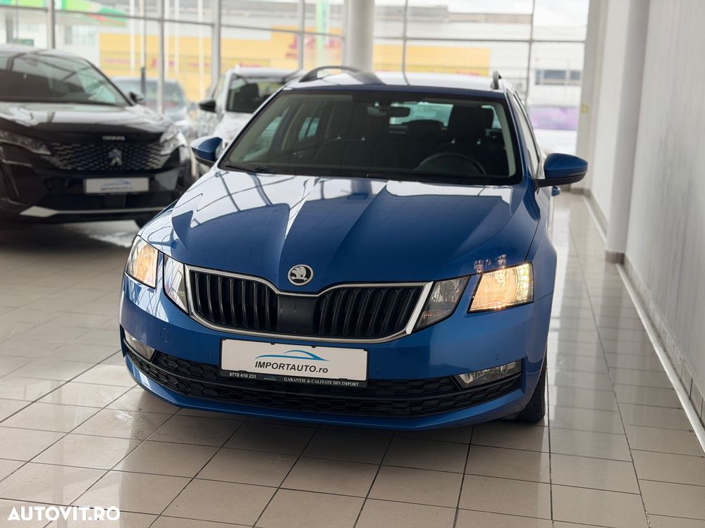 Skoda Octavia 1.6 TDI DSG Ambition - 4