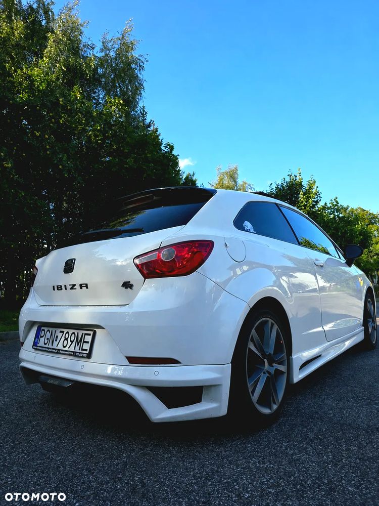 Seat Ibiza SC 1.6 16V Sport DSG - 2