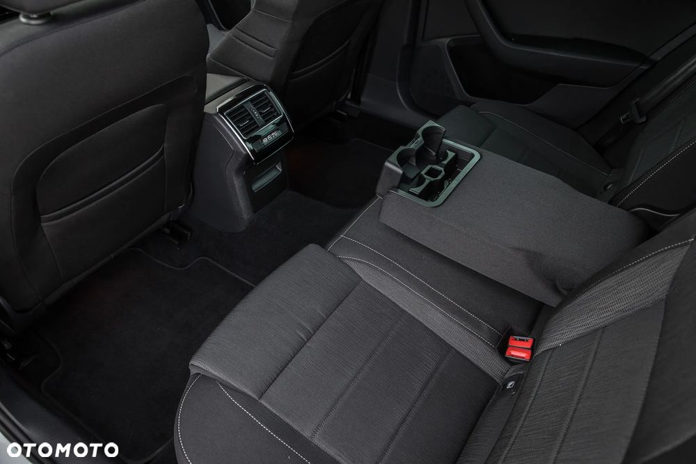 Skoda Superb 2.0 TDI 4x4 DSG Style - 30