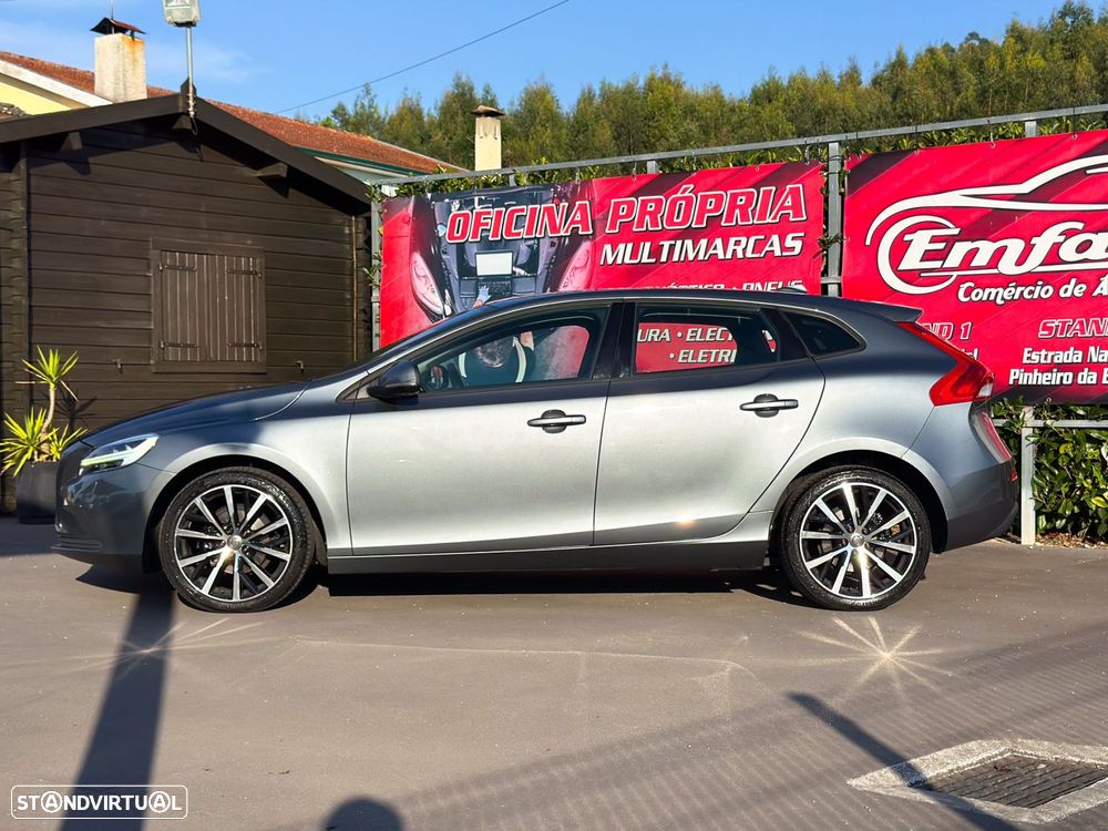 Volvo V40 2.0 D2 Momentum - 5