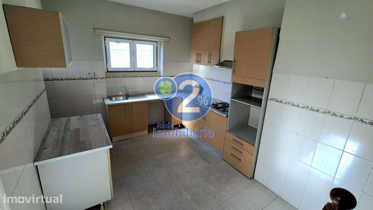 Apartamento T5 Duplex com Logradouro - Pousos - Grande imagem: 2/55