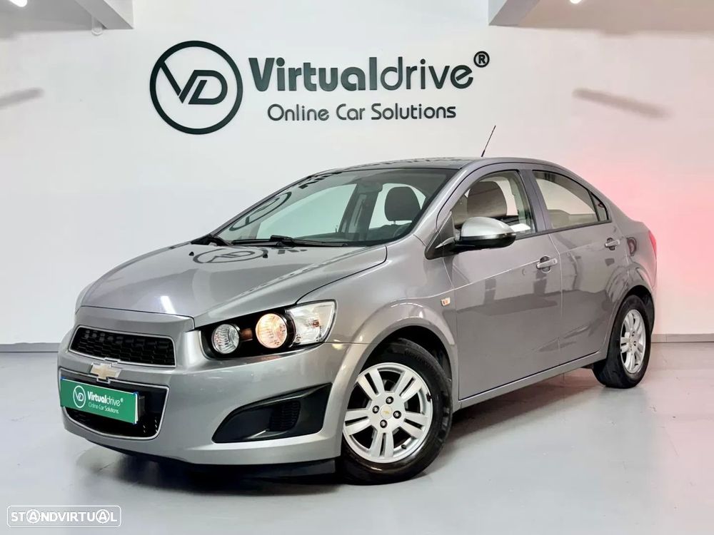 Chevrolet Aveo 1.2 LT - 1