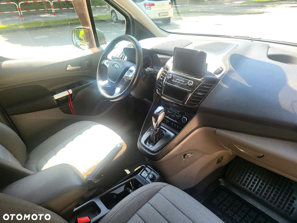 Ford Tourneo Connect Grand - 20