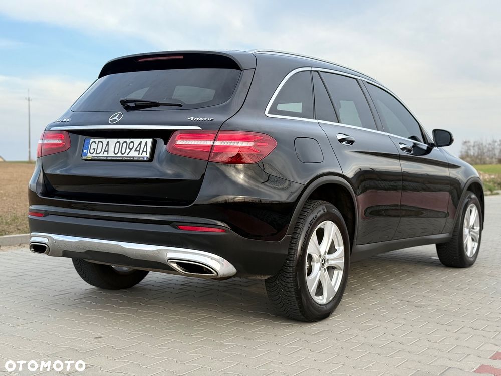 Mercedes-Benz GLC 300 4-Matic - 3