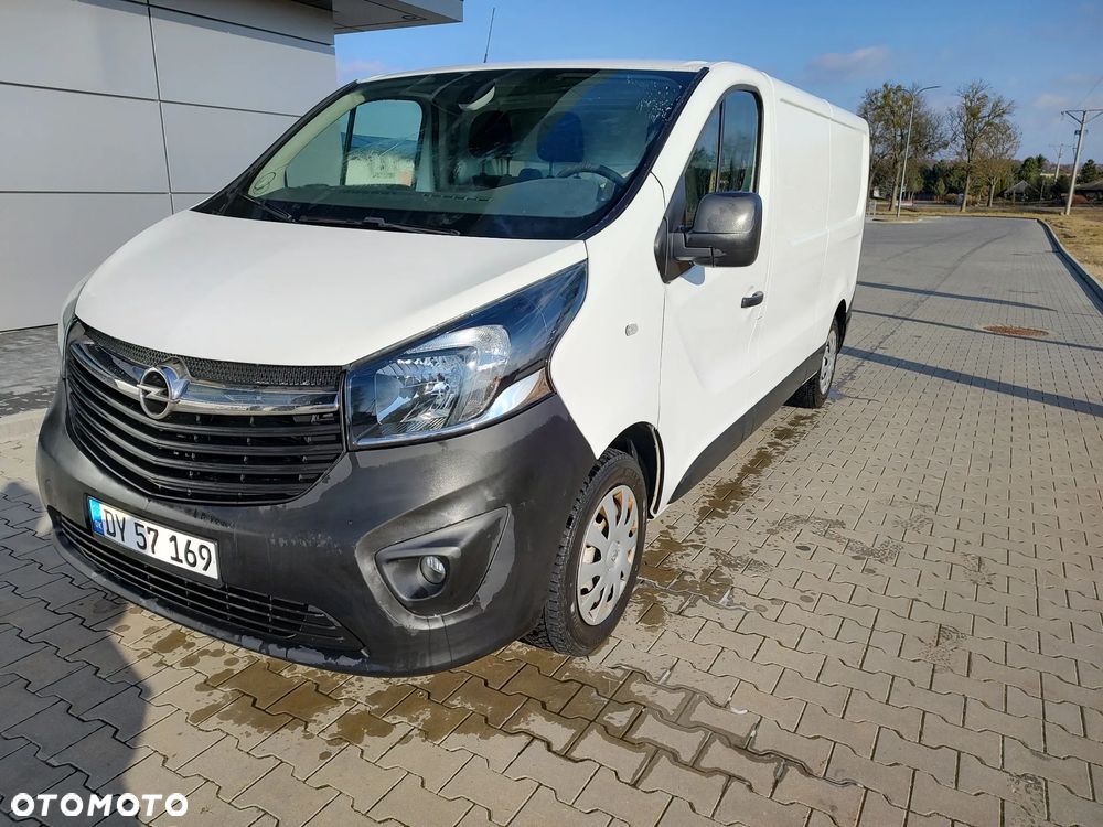 Opel Vivaro - 1