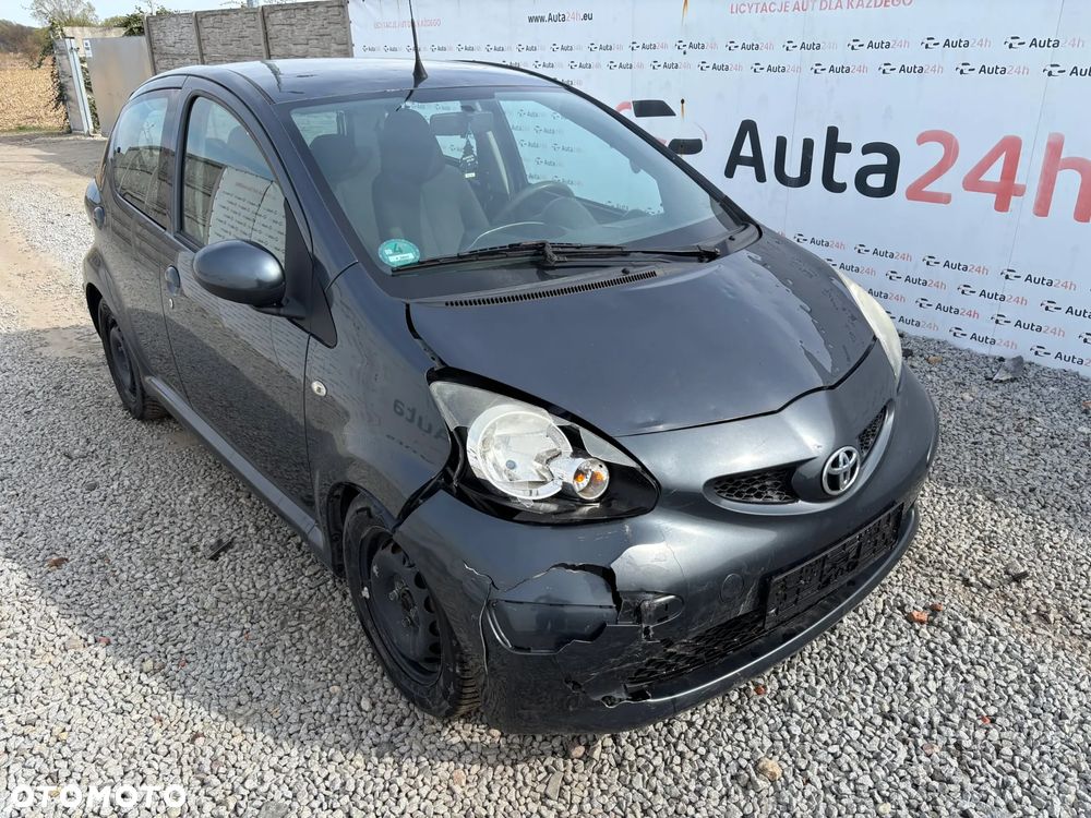 Toyota Aygo Cool - 2