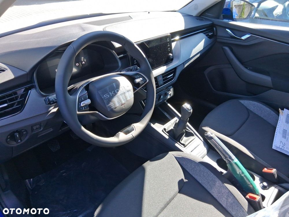 Skoda Kamiq 1.0 TSI Essence - 5