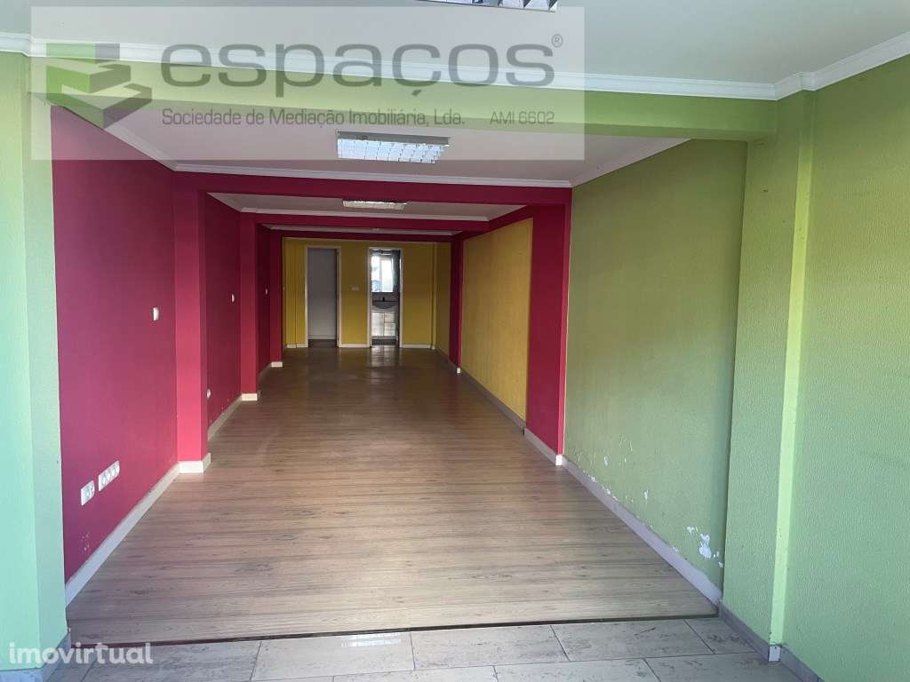 Loja/Escritório em Vale Milhaços, Corroios - Grande imagem: 2/13