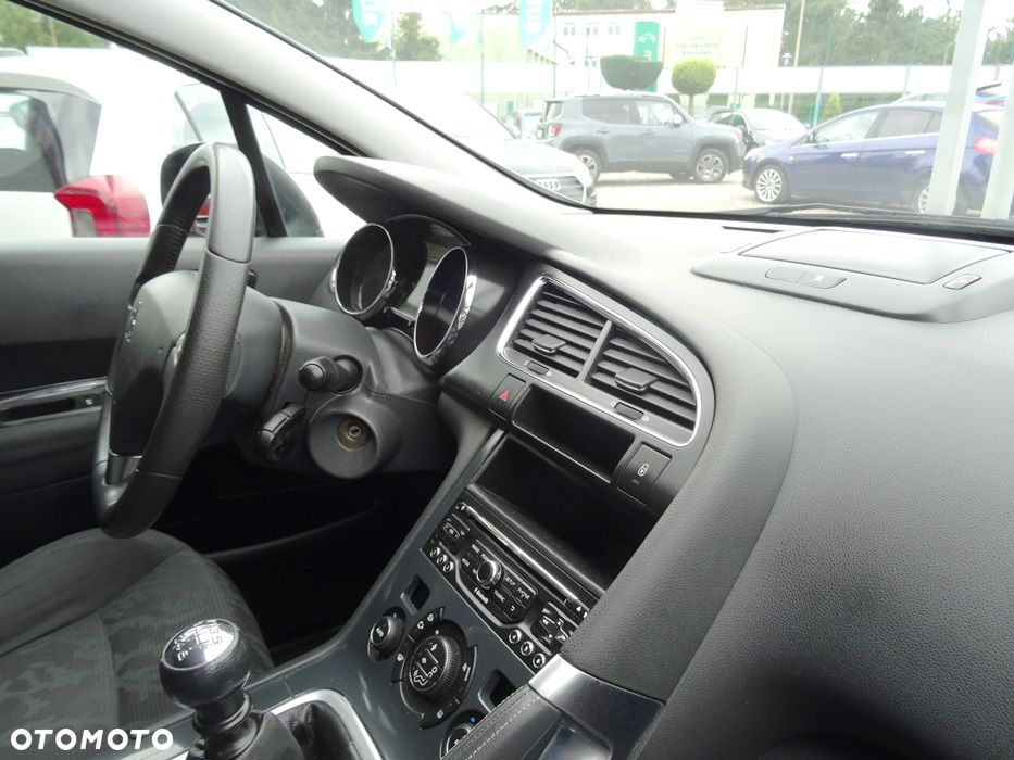 Peugeot 3008 1.6 HDi Active - 12