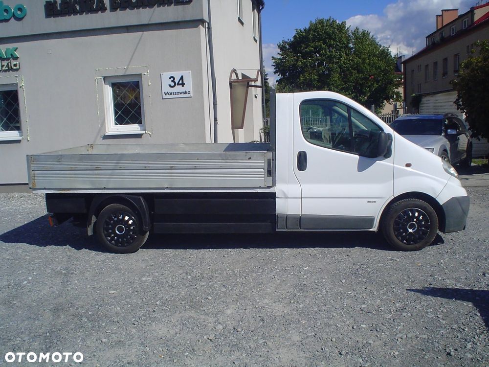 Renault TRAFIC - 3