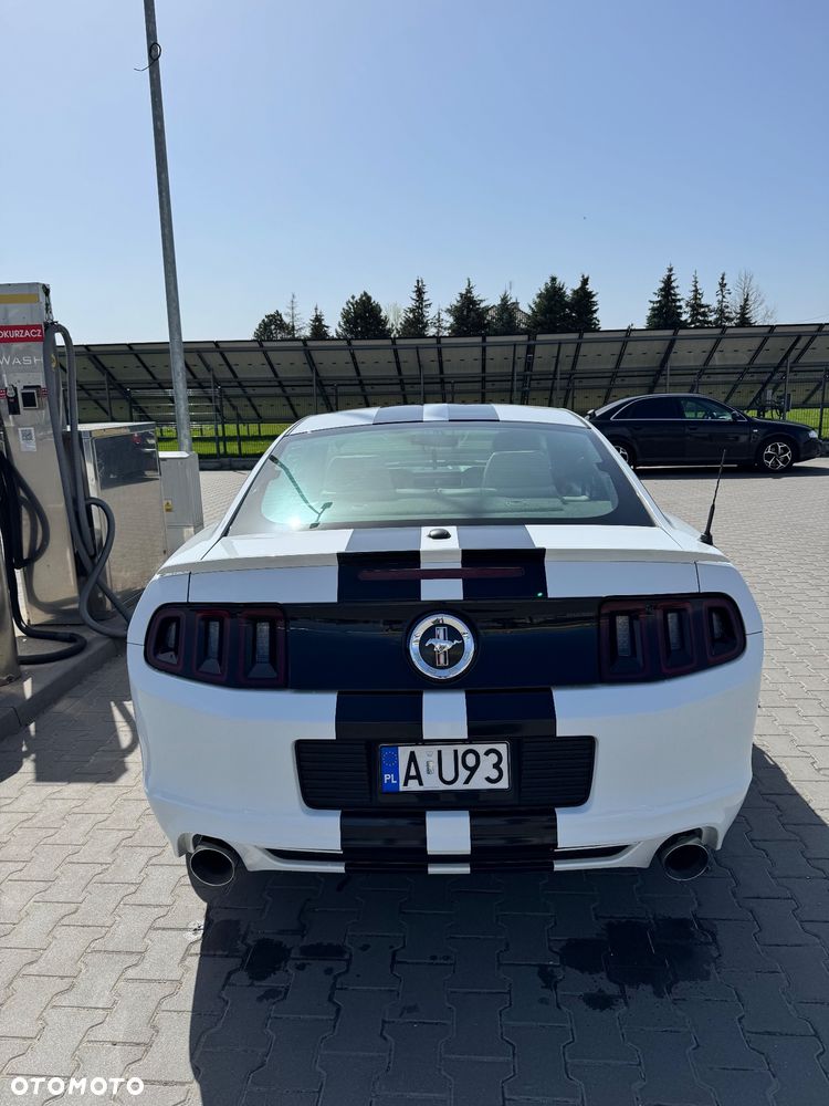 Ford Mustang 3.7 V6 Premium - 4