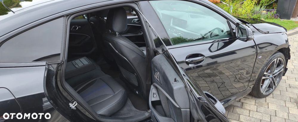BMW Seria 2 216d M Sport - 12