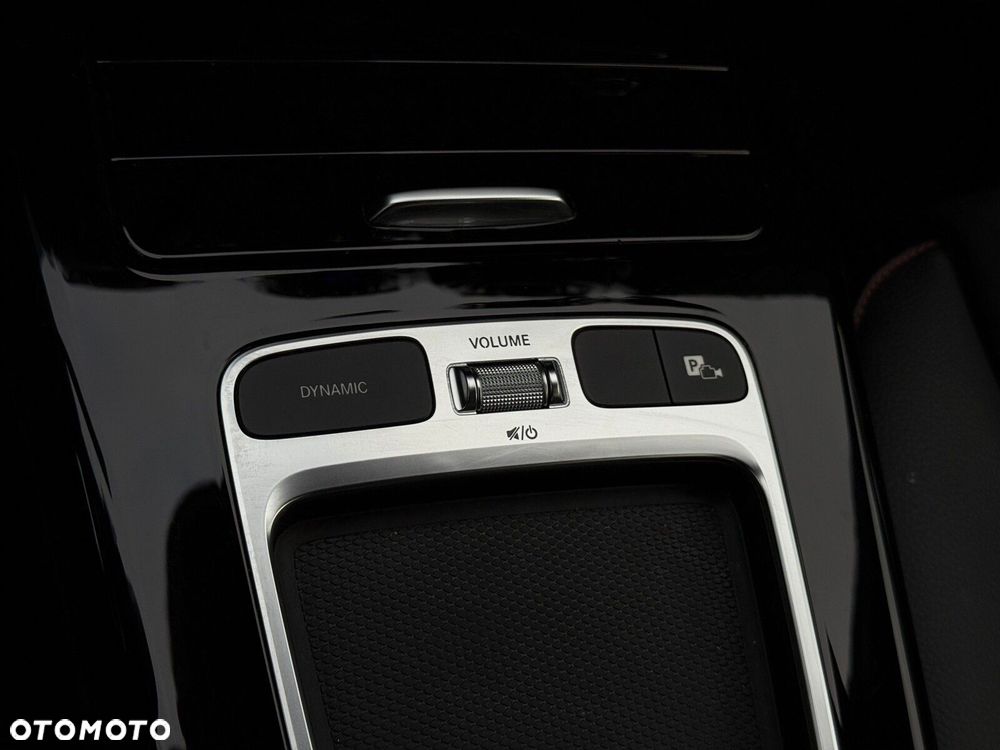 Mercedes-Benz Klasa A 35 AMG 4-Matic 7G-DCT - 24