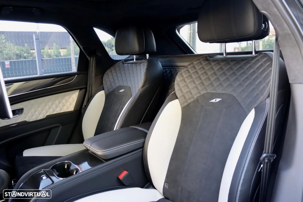 Bentley Bentayga V8 S Black Edition - 48