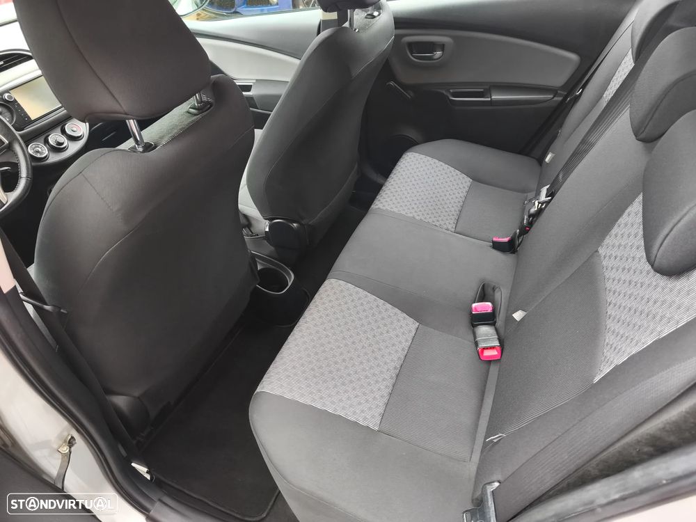 Toyota Yaris 1.4 D-4D Comfort 99g - 21