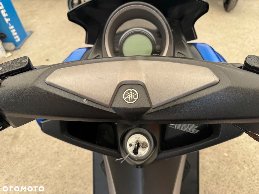 Yamaha NMAX - 14