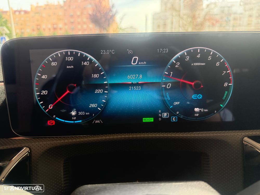 Mercedes-Benz A 250 e AMG Line - 51