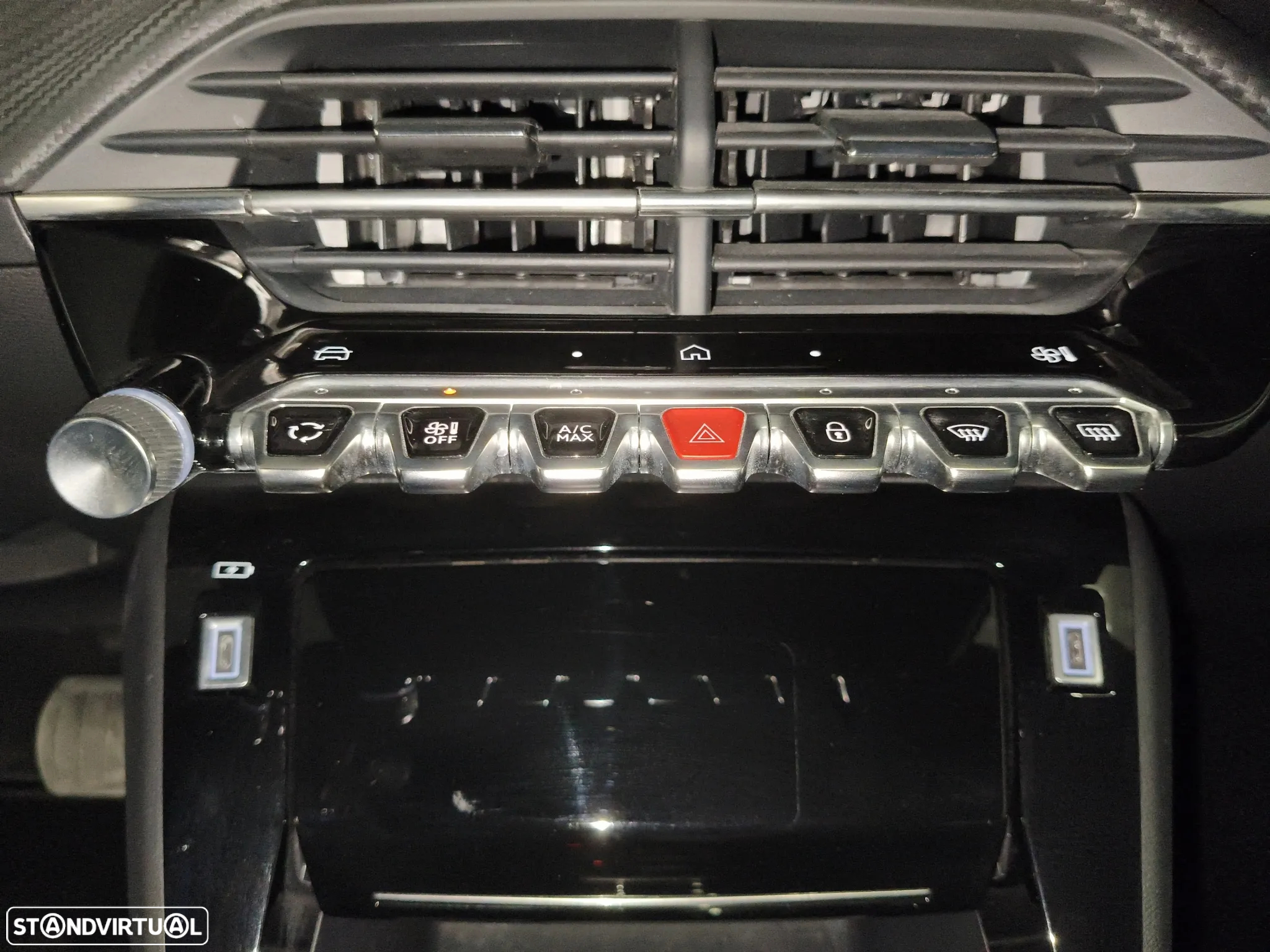 Peugeot 2008 1.2 PureTech Allure EAT8 - 25