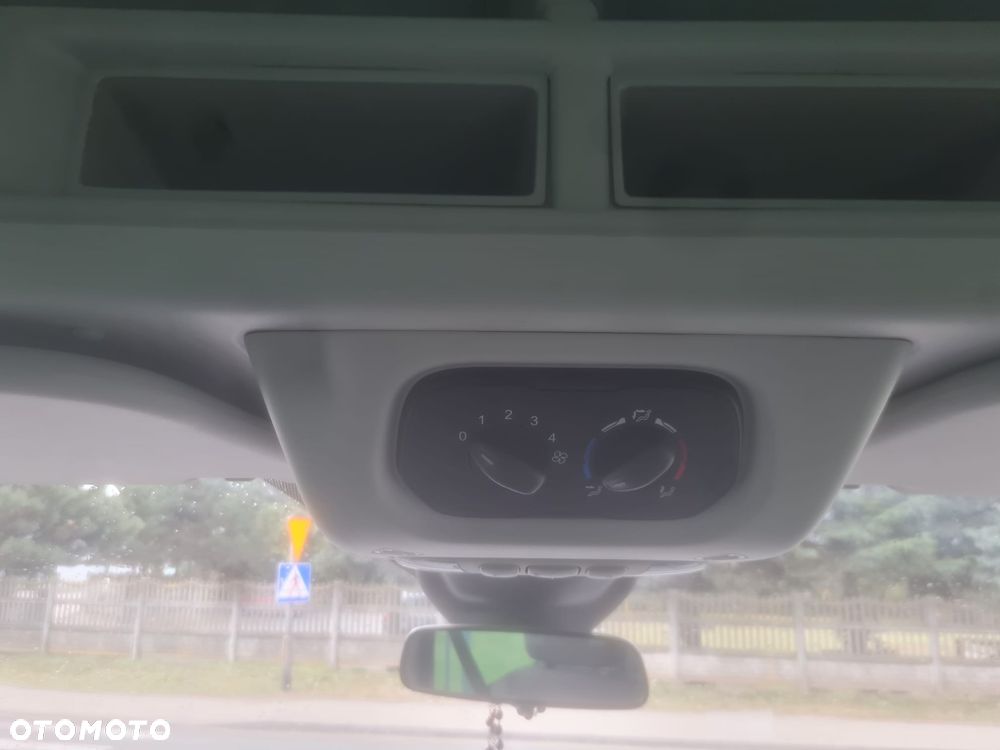 Ford Transit L2 Ambiente - 12