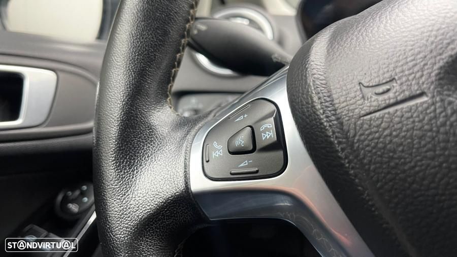 Ford Fiesta 1.5 TDCi Titanium - 26