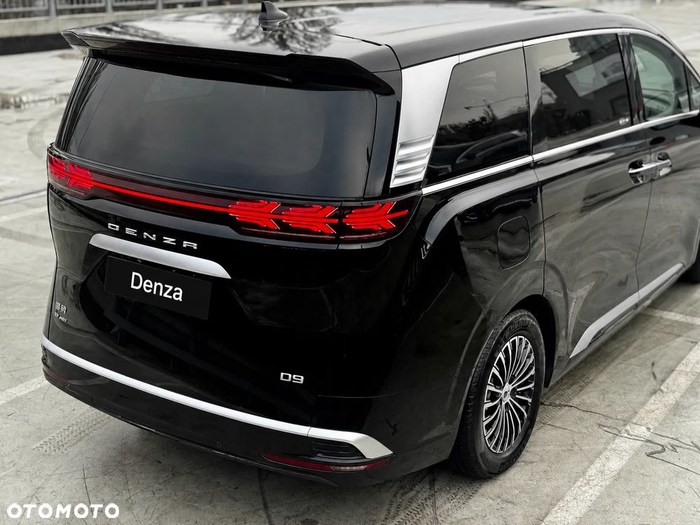 Denza D9 - 5