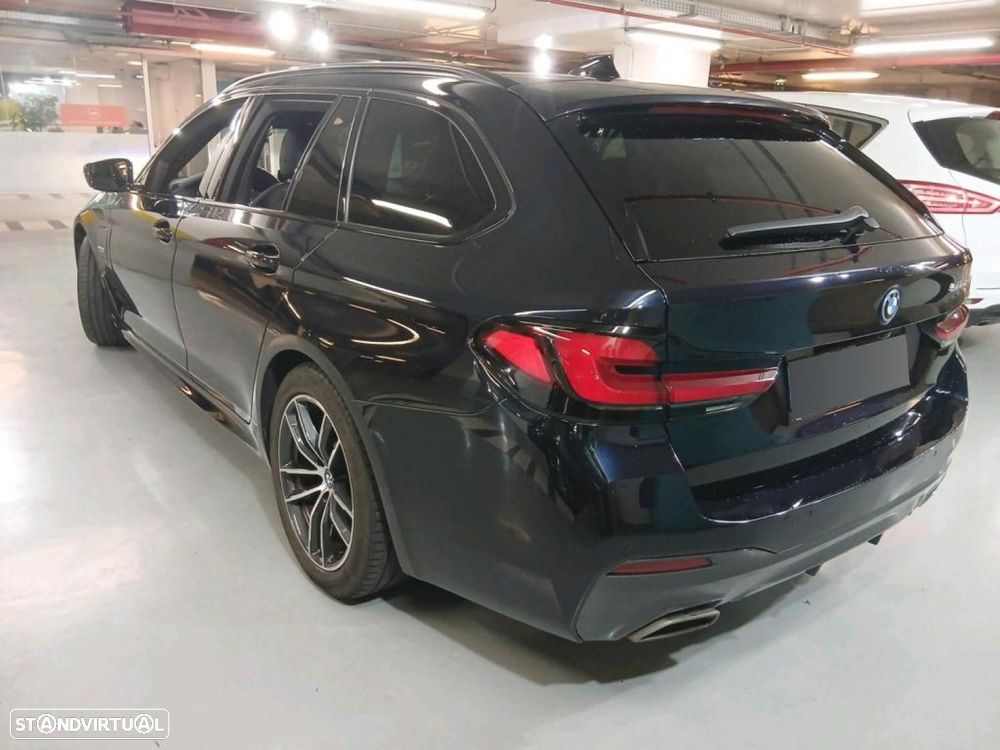 BMW 520 e Pack M - 4
