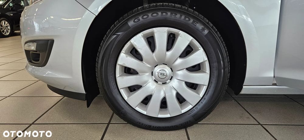 Opel Astra 1.4 T Enjoy - 14