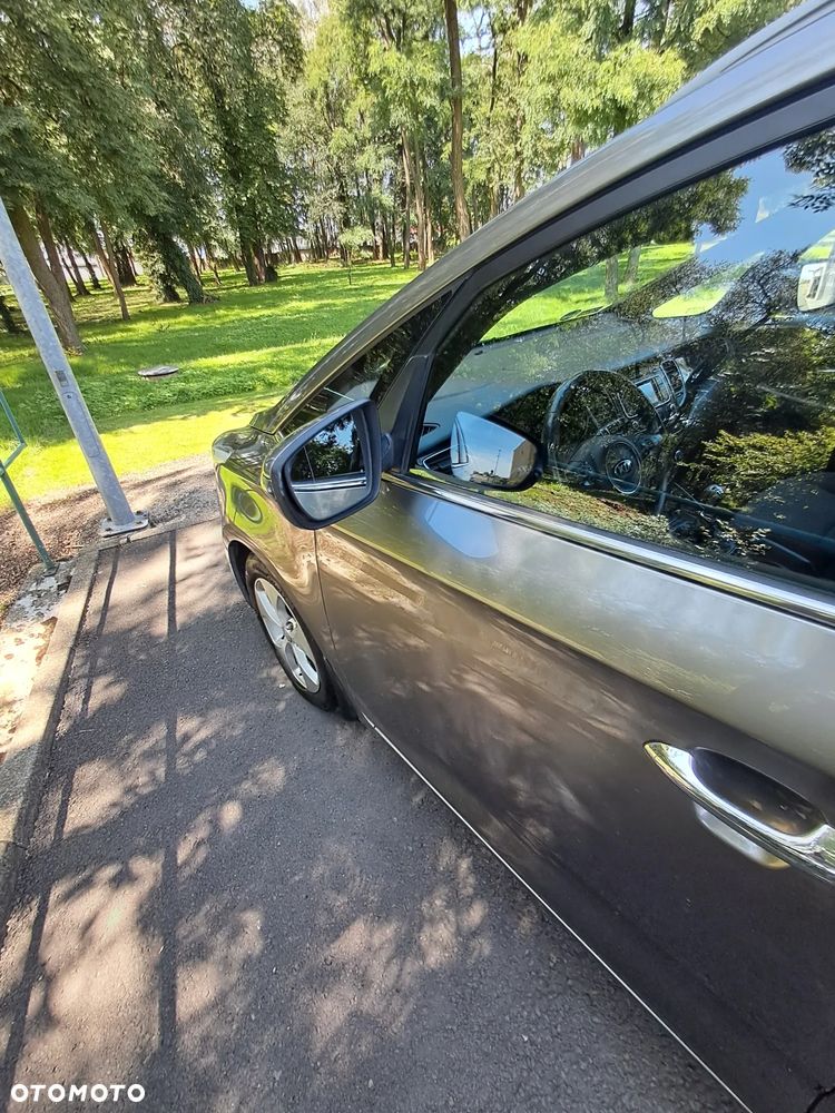 Kia Carens 1.7 CRDi L - 1
