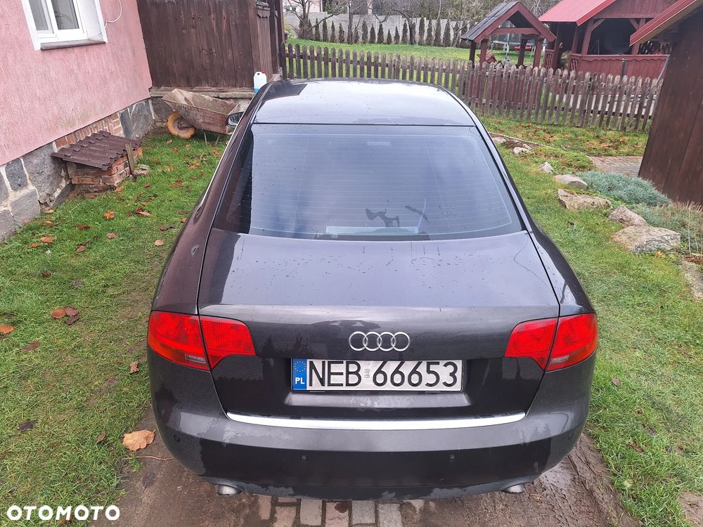 Audi A4 Limousine 2.0 TDI DPF - 10