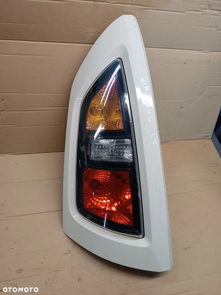 LAMPA TYŁ TYLNA LEWA KIA SOUL I - 2
