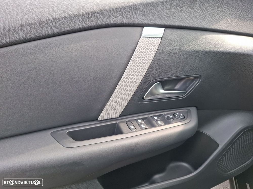 Citroën C4 1.2 PureTech Plus - 25