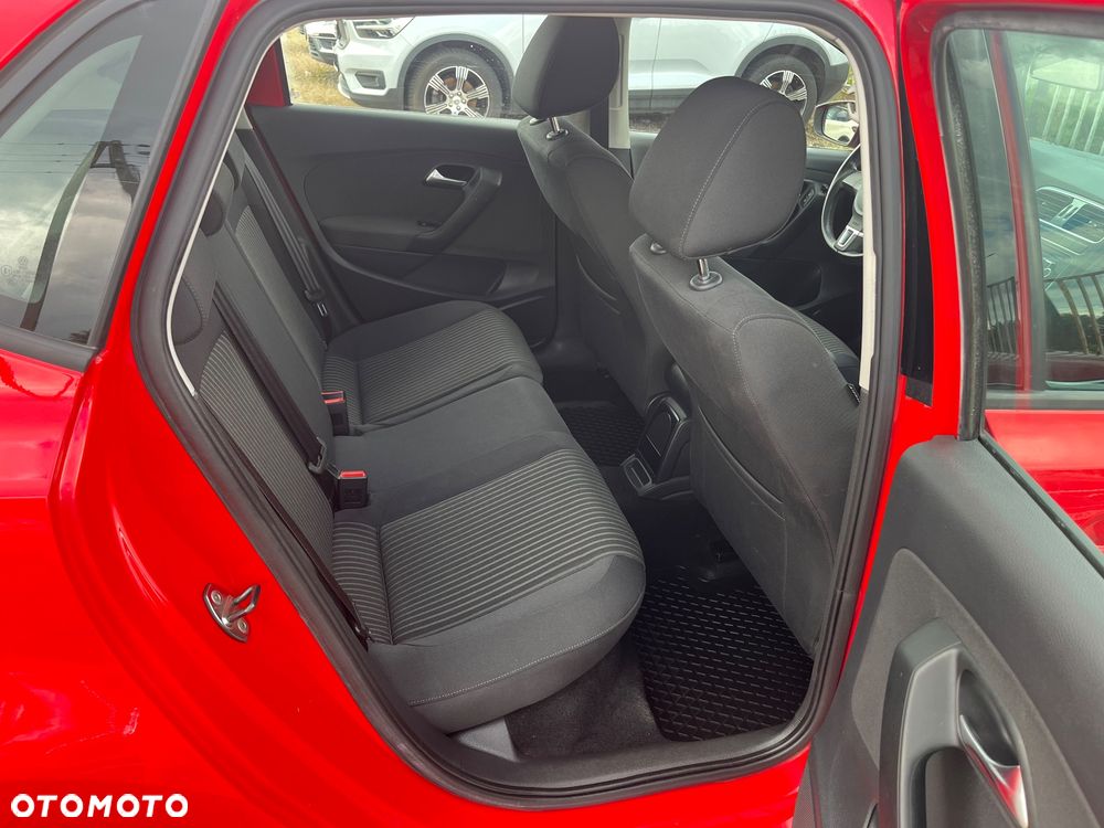 Volkswagen Polo 1.4 16V Highline DSG - 9