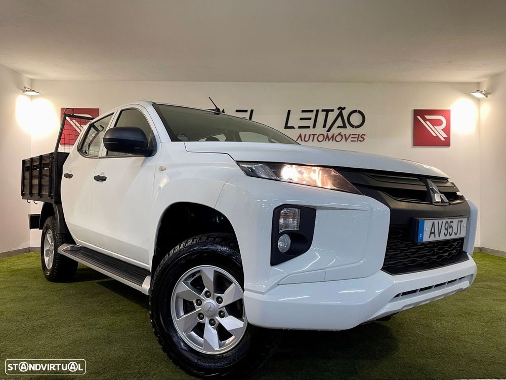 Mitsubishi L200 2.3 DI-D CD Invite 4WD - 5