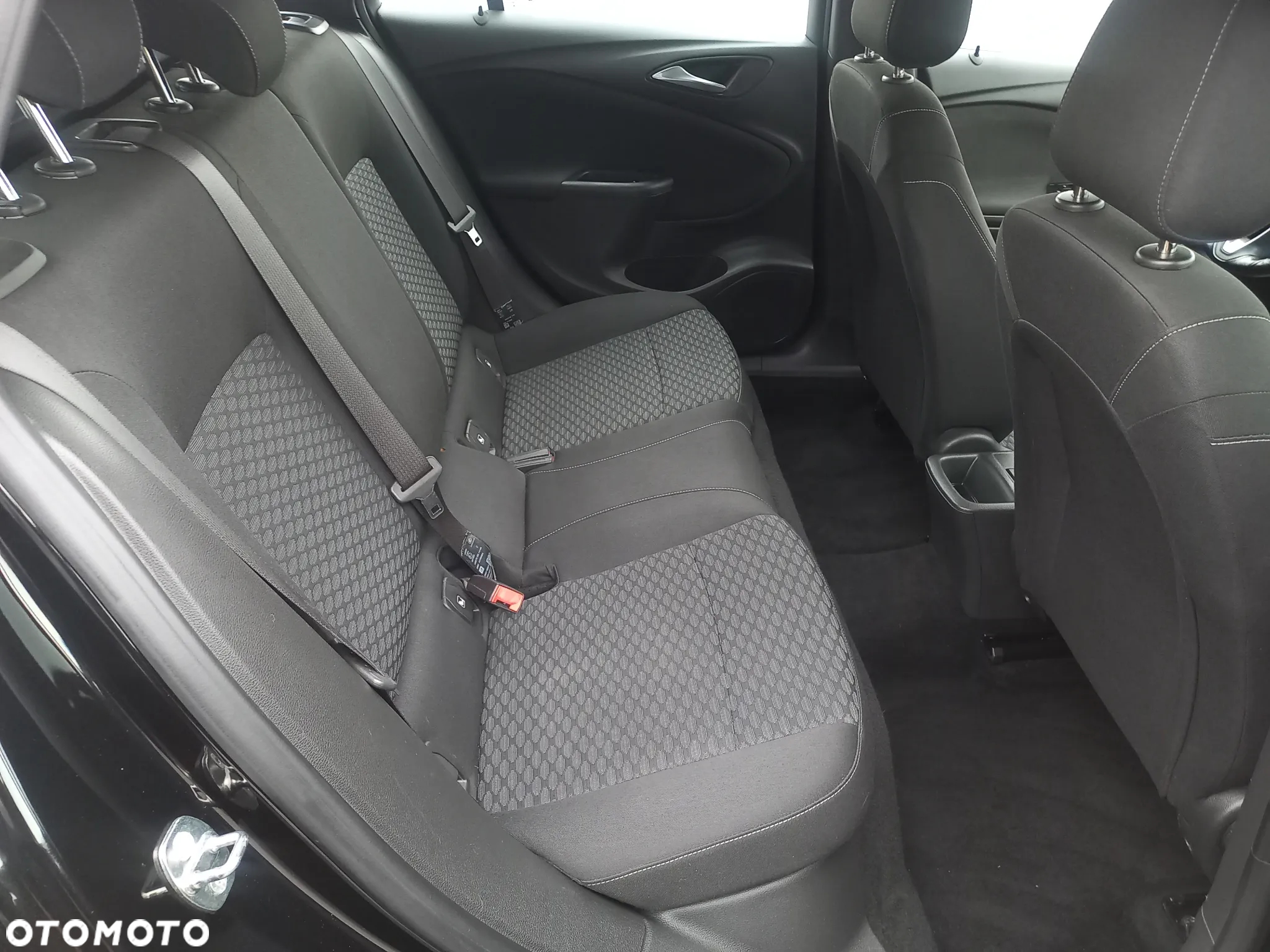 Opel Astra - 16
